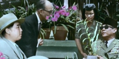 Photo of Presiden Kim Il Sung and Presiden Soekarno